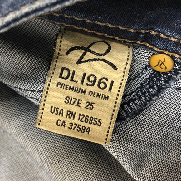 SOLD DL1961 Emma Legging Jeans - Picture 4 of 5